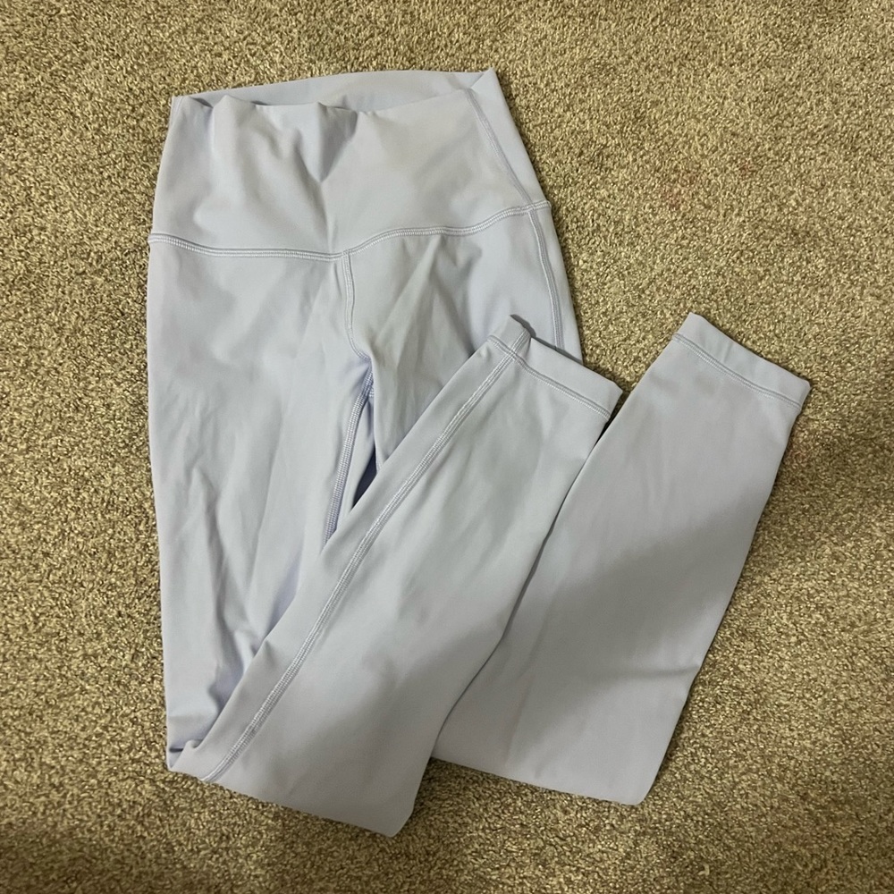 Lulu Lemon Wunder 25” size 2 pastel blue leggings